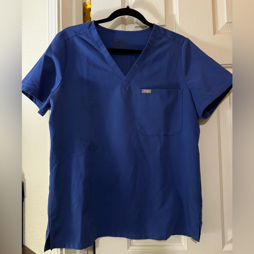 Women’s Figs Scrub Top
